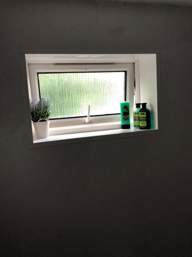 Home From Home, Close To Redditch Hospital Abb Екстериор снимка
