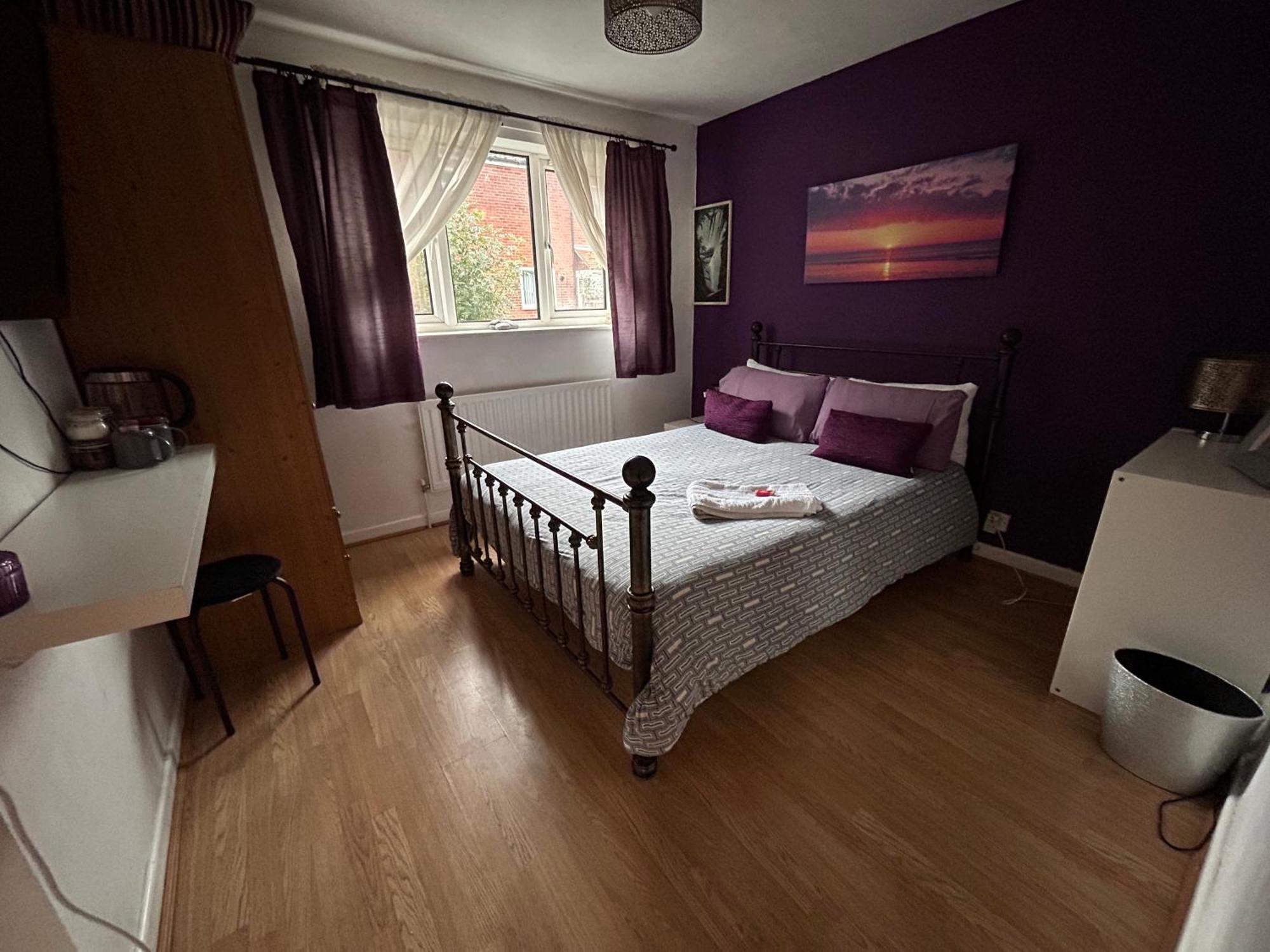 Home From Home, Close To Redditch Hospital Abb Екстериор снимка